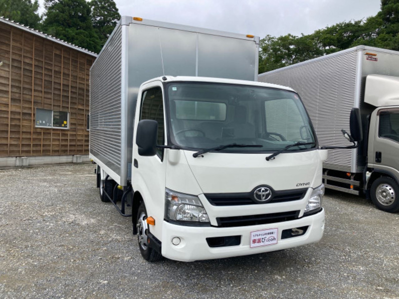 TOYOTA　DYNA