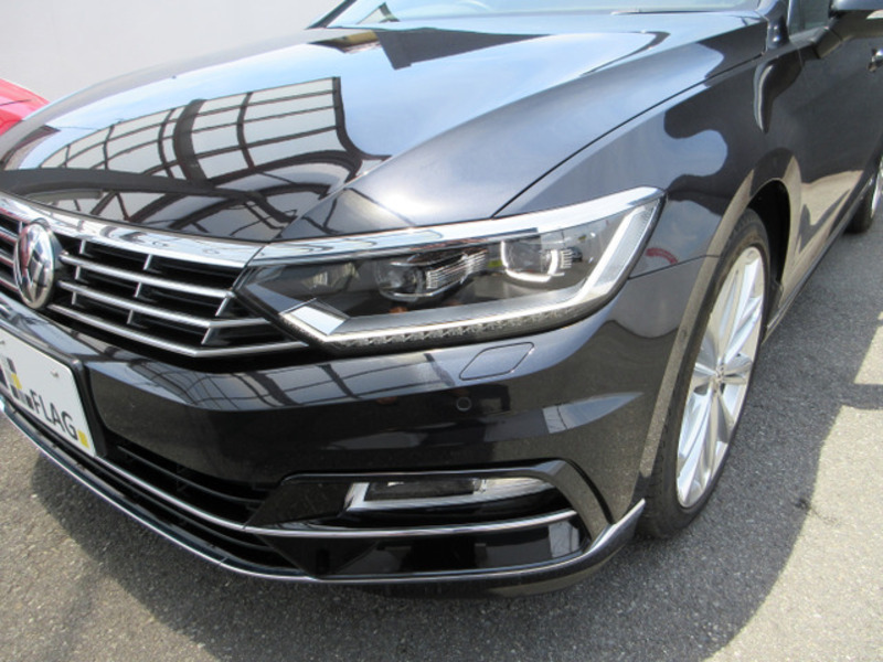 PASSAT VARIANT-11