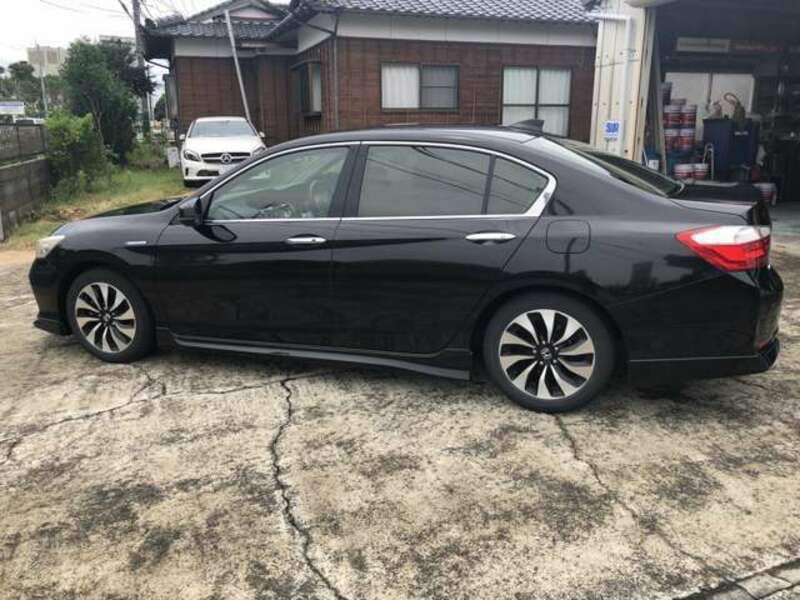 ACCORD HYBRID-4