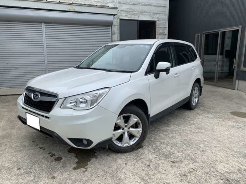 SUBARU　FORESTER