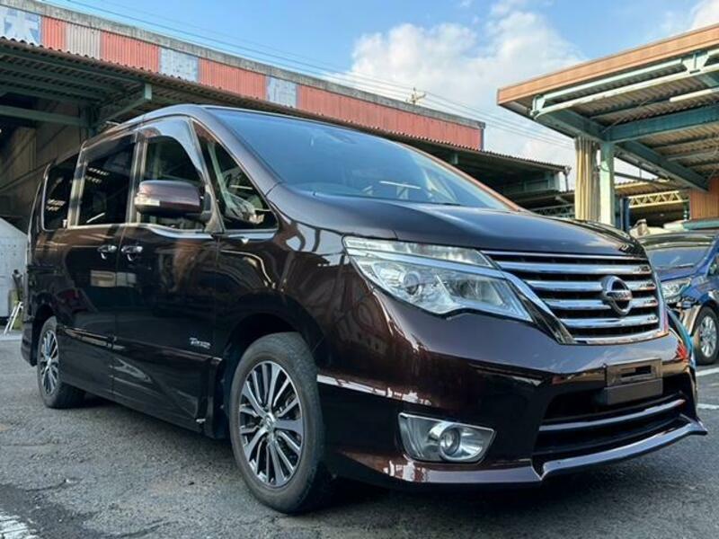 NISSAN　SERENA