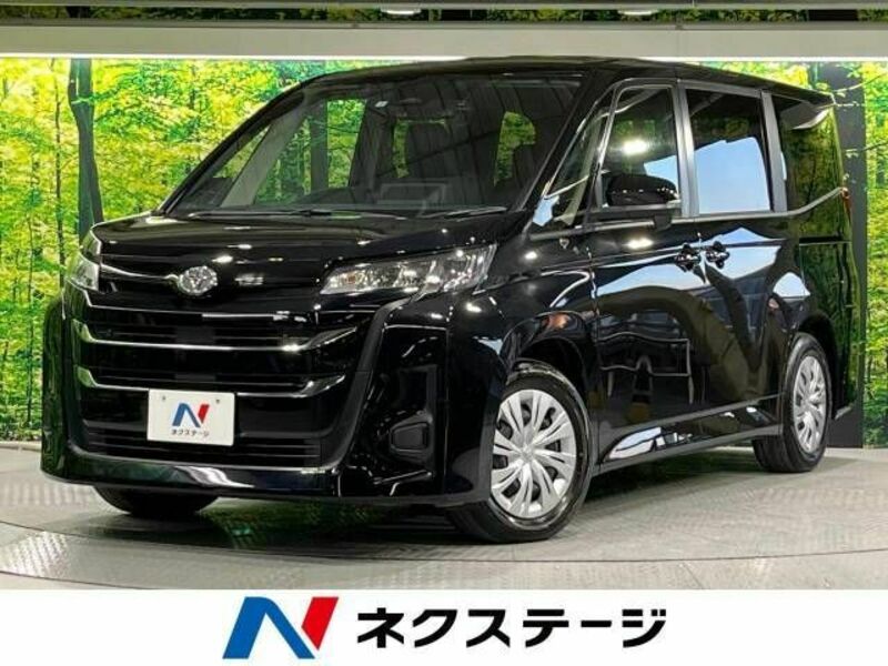 TOYOTA　NOAH