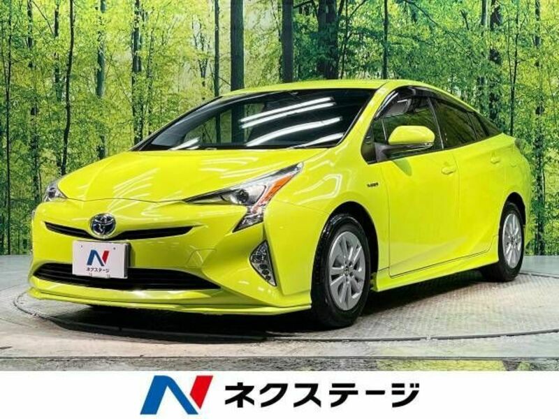 TOYOTA　PRIUS