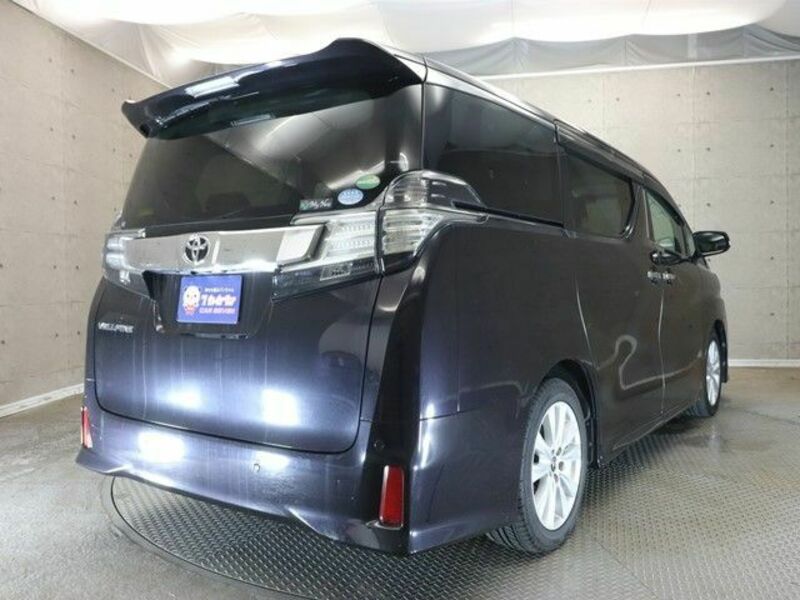 VELLFIRE-1