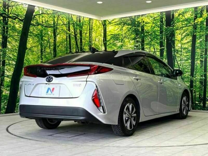 PRIUS PHV-17