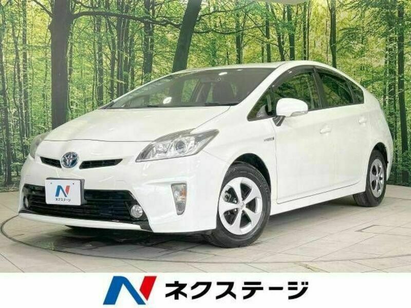 TOYOTA　PRIUS