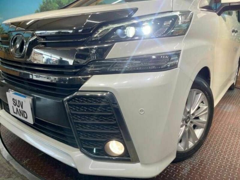 VELLFIRE-12