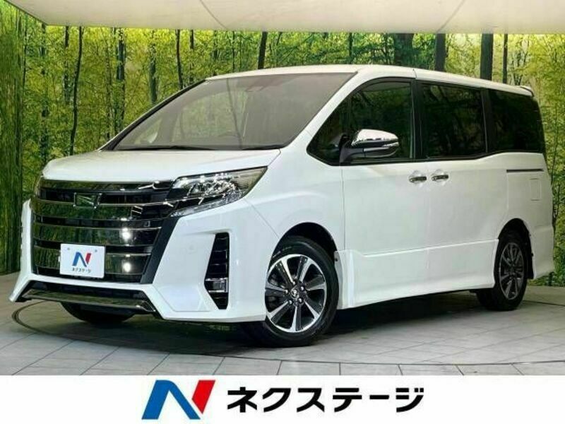 TOYOTA　NOAH