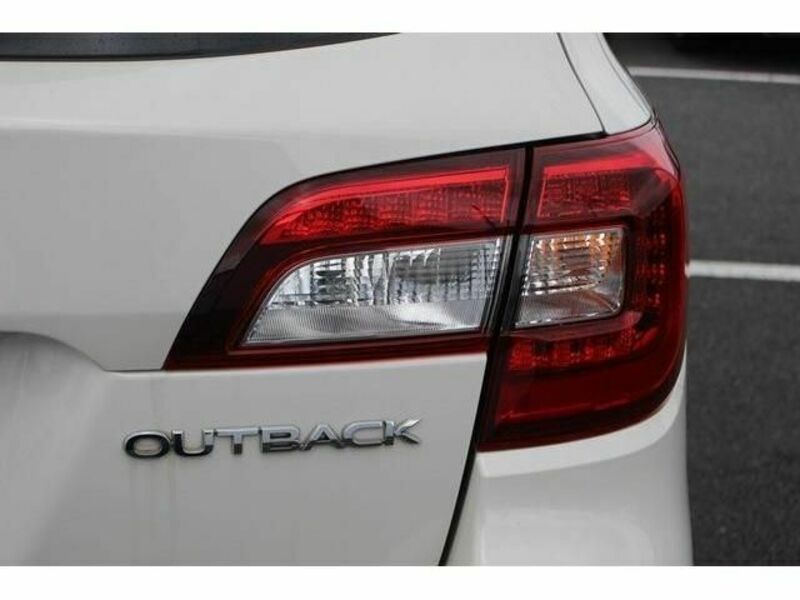 LEGACY OUTBACK-13