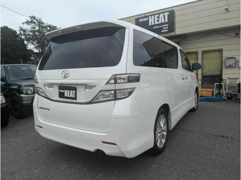 VELLFIRE-4