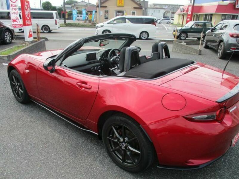 ROADSTER-11