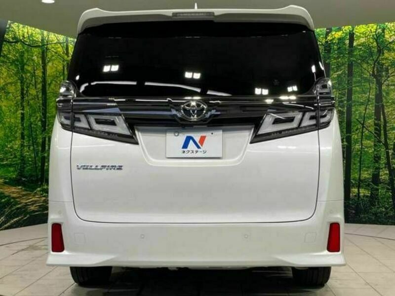 VELLFIRE-16