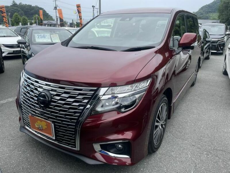 NISSAN　ELGRAND