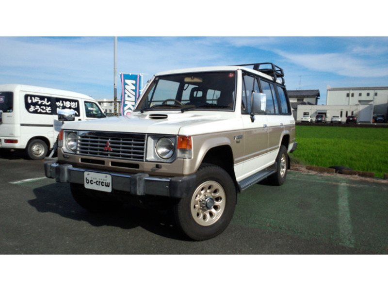 MITSUBISHI　PAJERO