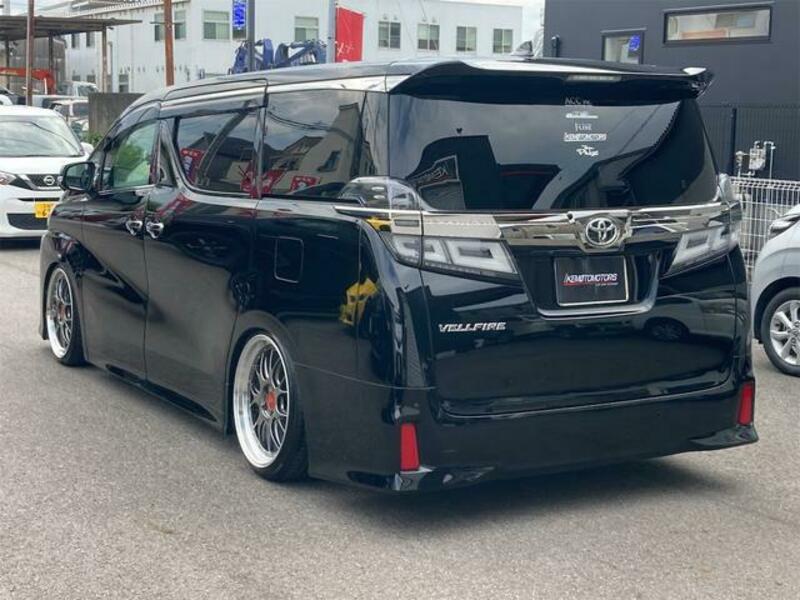 VELLFIRE-6