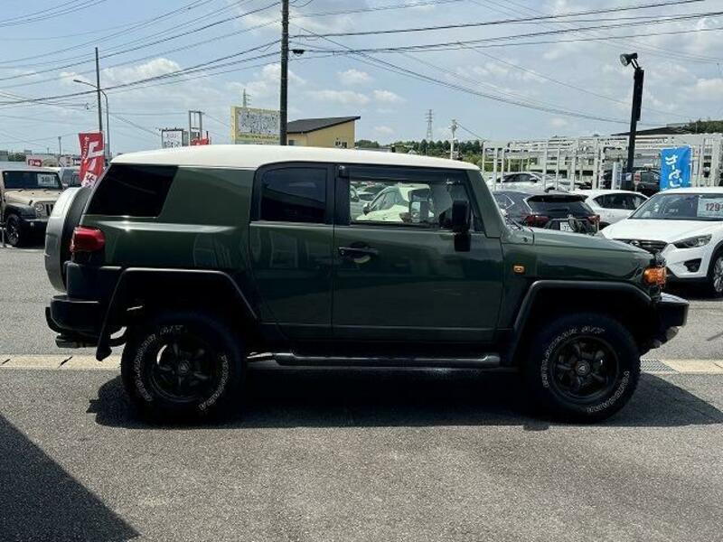 FJ CRUISER-17