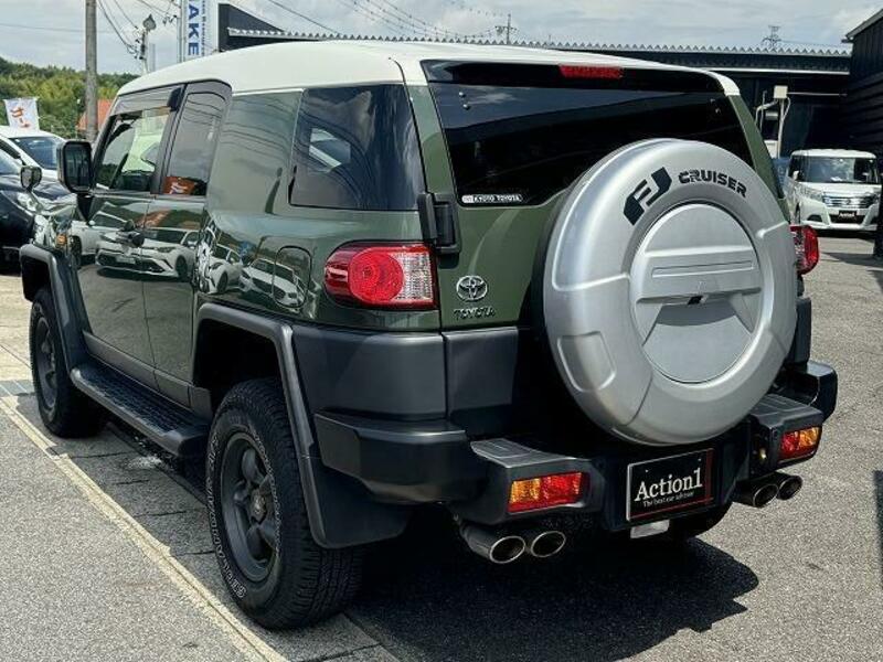 FJ CRUISER-18