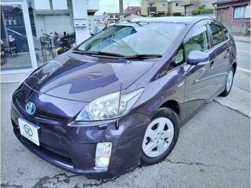 PRIUS-17