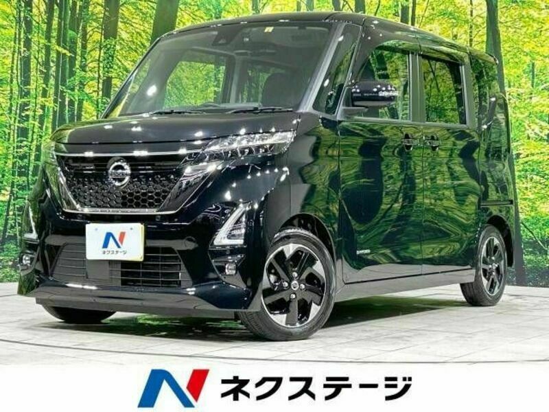 NISSAN　ROOX