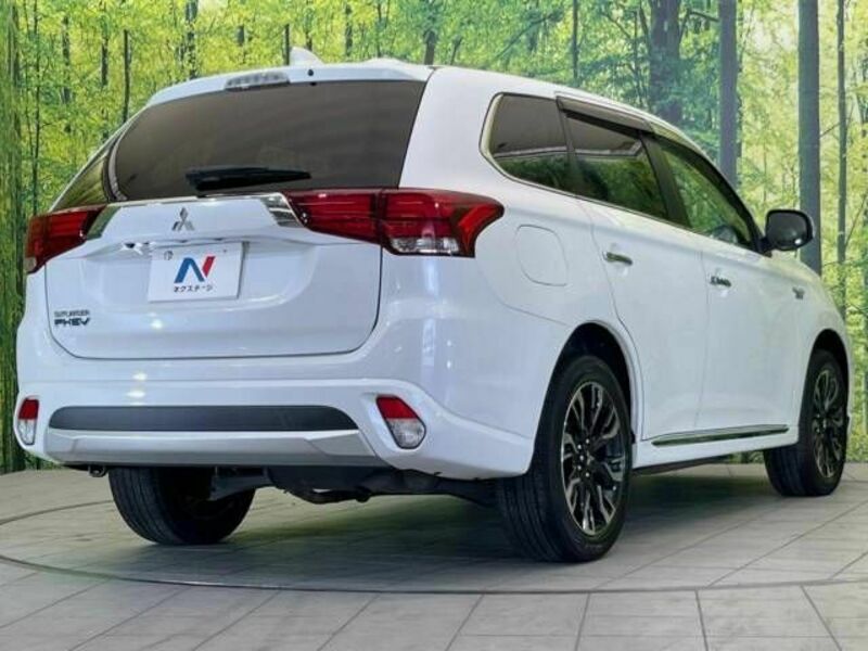 OUTLANDER PHEV-17