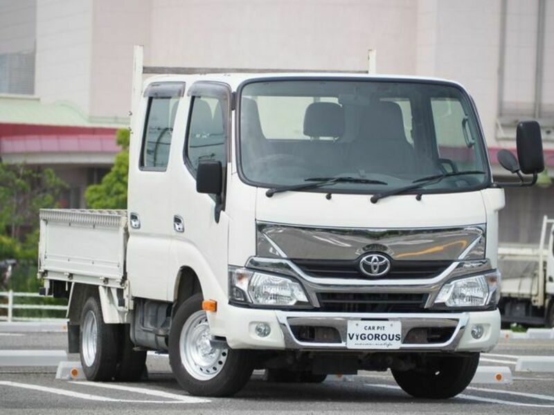 TOYOTA　DYNA