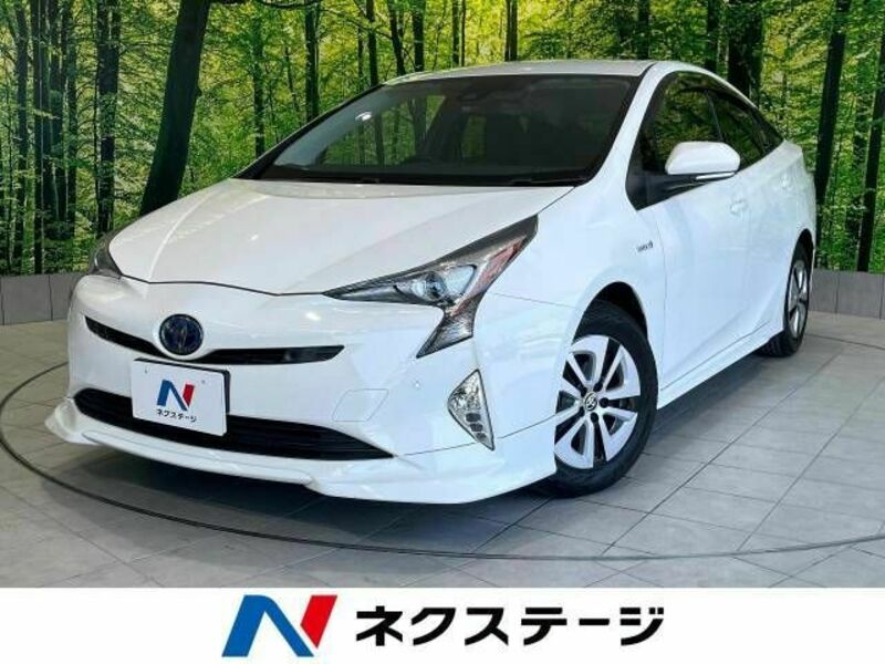 TOYOTA　PRIUS