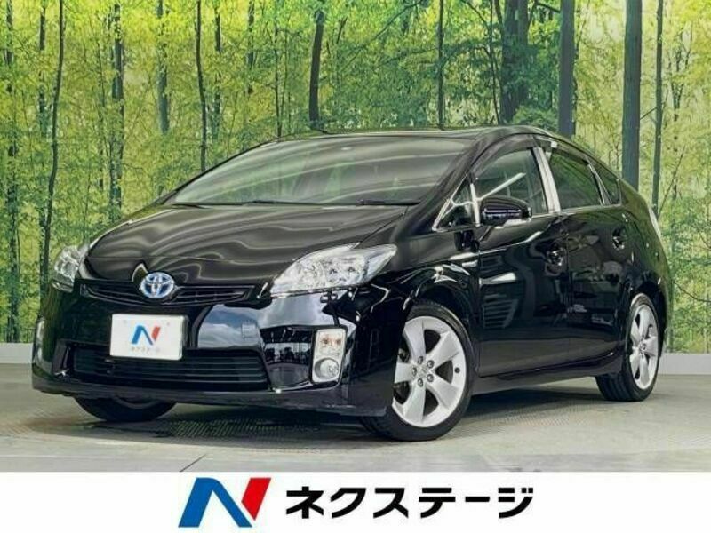 TOYOTA　PRIUS