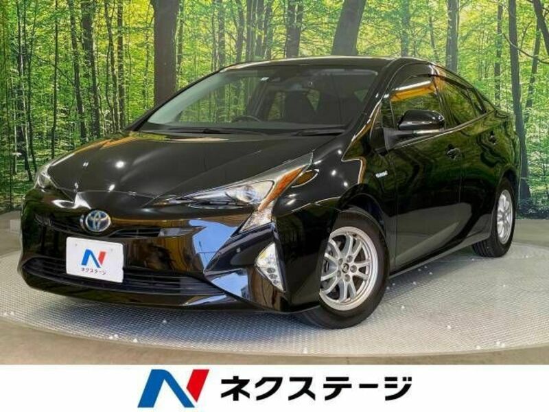 TOYOTA　PRIUS