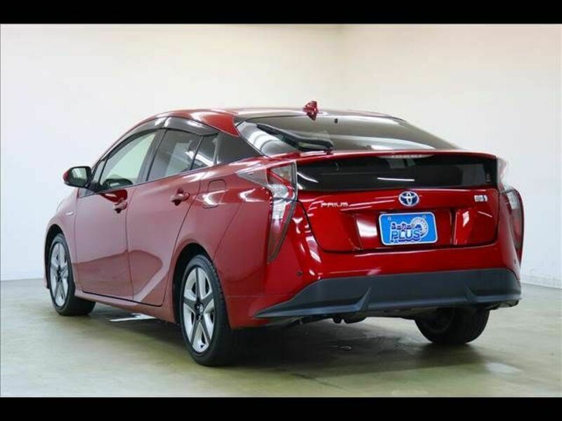 PRIUS-19