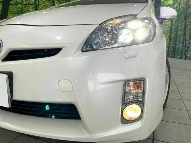 PRIUS-12