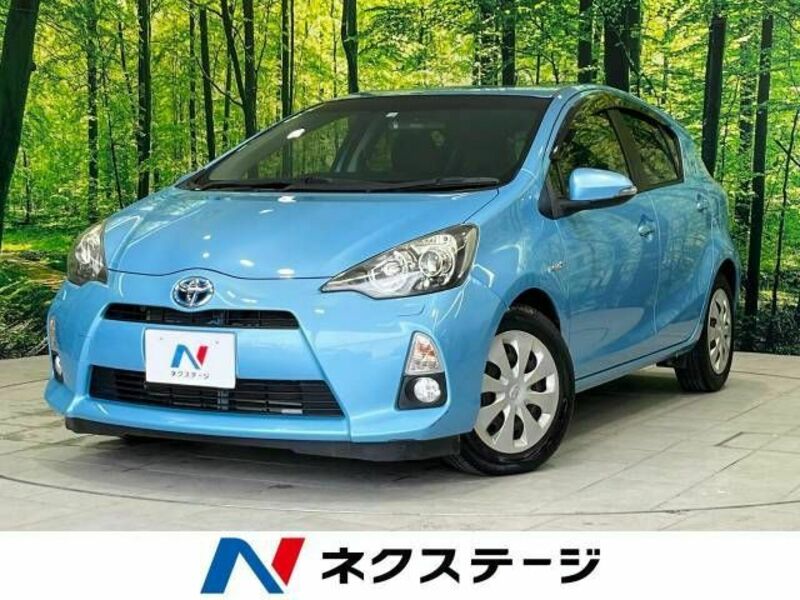 TOYOTA　AQUA