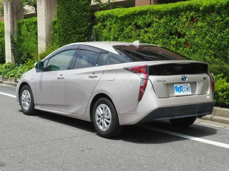 PRIUS-14