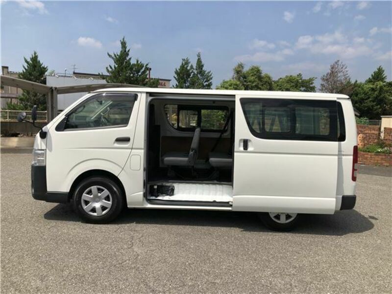 HIACE VAN-8