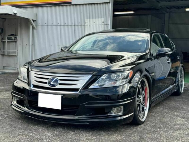 LEXUS　LS