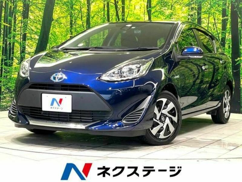 TOYOTA　AQUA