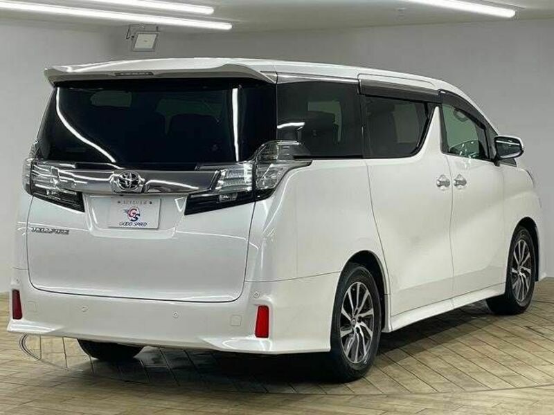 VELLFIRE-15