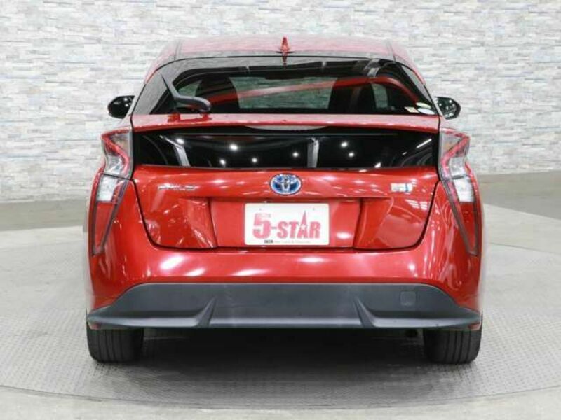 PRIUS-11