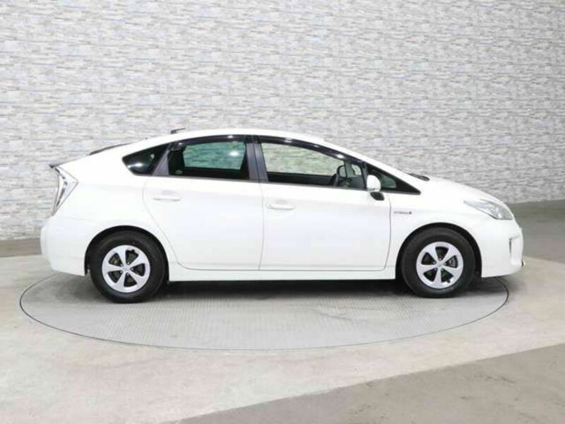 PRIUS-7