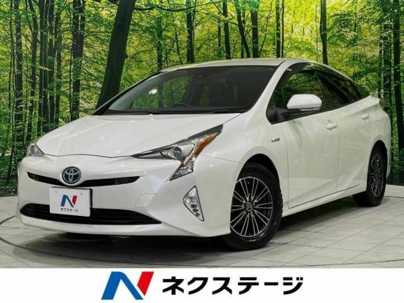 TOYOTA　PRIUS