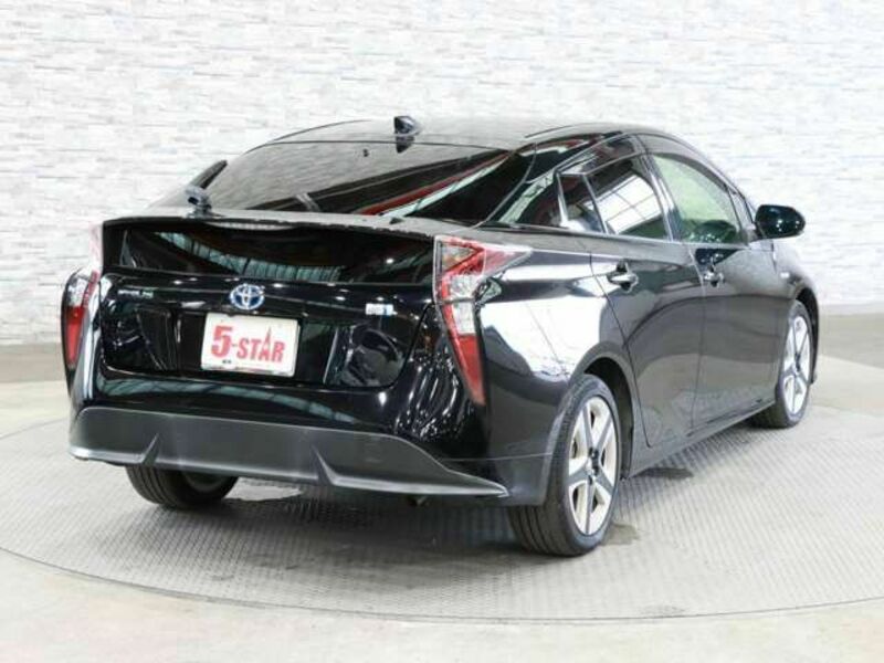 PRIUS-12