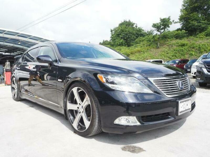 LEXUS　LS