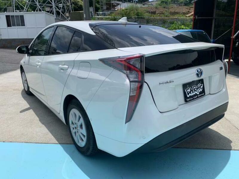 PRIUS-5