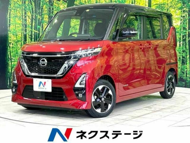 NISSAN　ROOX