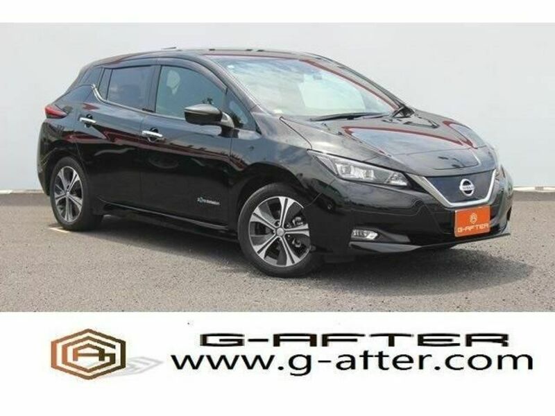 NISSAN　LEAF