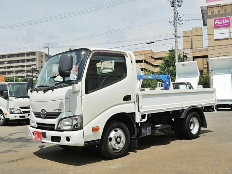 TOYOTA　DYNA