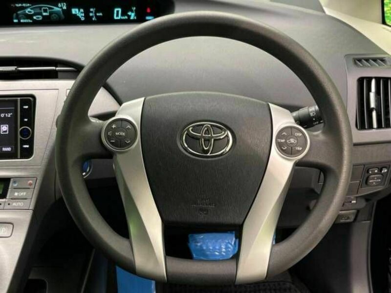 PRIUS-11