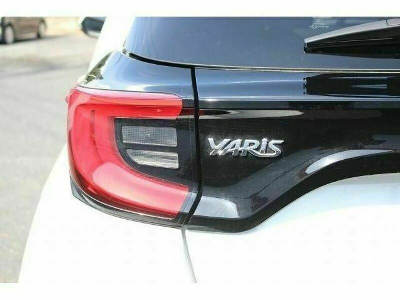 YARIS-12