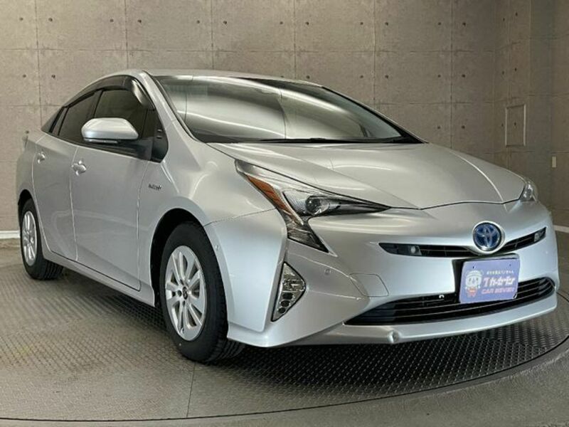 PRIUS-4