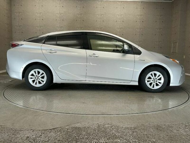 PRIUS-5