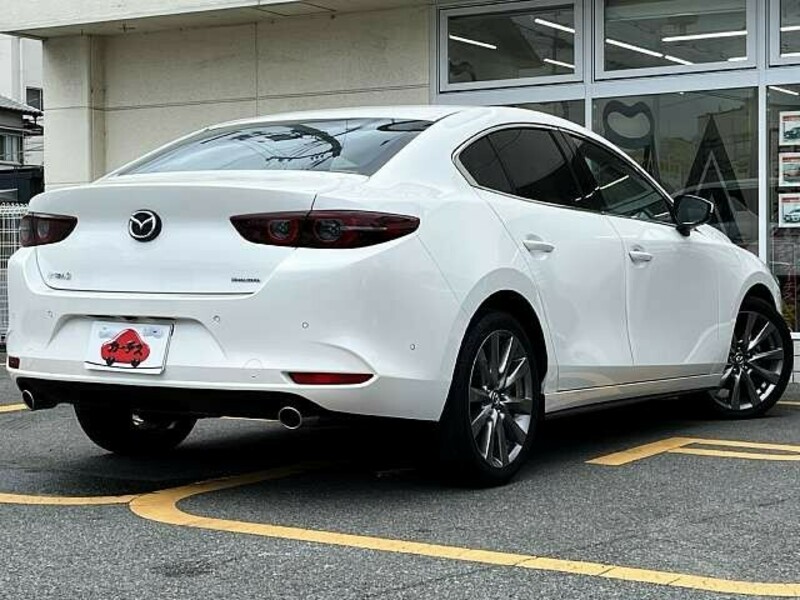 MAZDA3